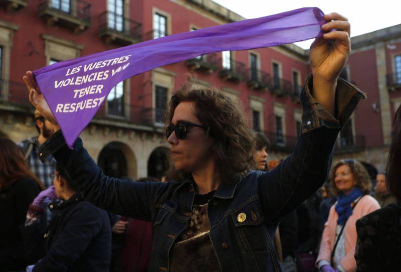 Concentraciones en las principales ciudades asturianas para reclamar el cumplimiento del pacto de Estado y más presupuesto contra la violencia machista