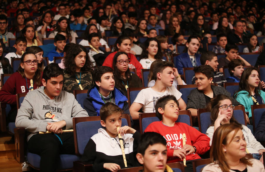 El Auditorio Príncipe Felipe de Oviedo acoge la segunda jornada del programa Link Up dirigido a niños de entre 9 y 13 años. 