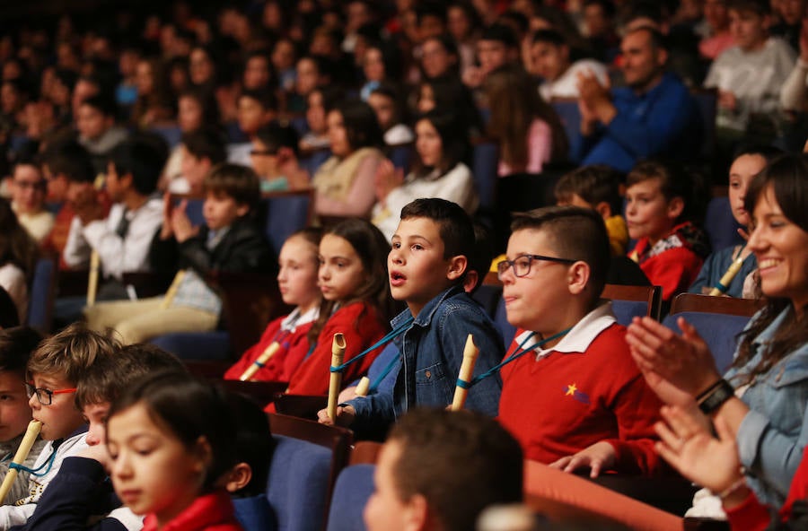 El Auditorio Príncipe Felipe de Oviedo acoge la segunda jornada del programa Link Up dirigido a niños de entre 9 y 13 años. 