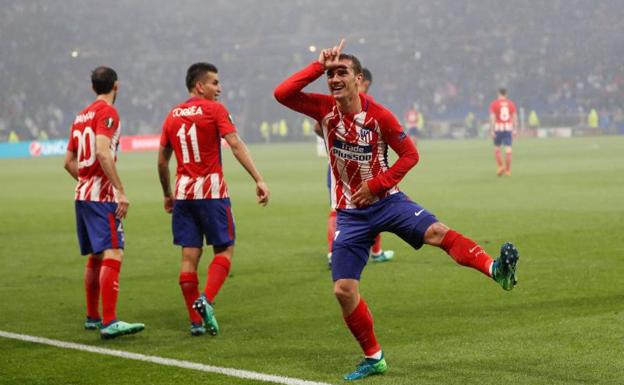 Griezmann celebra uno de sus dos goles.