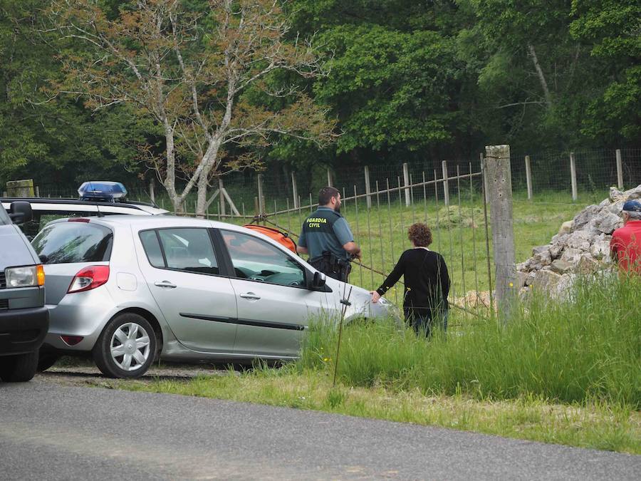 Fotos: Encuentran un cadáver en Llanes