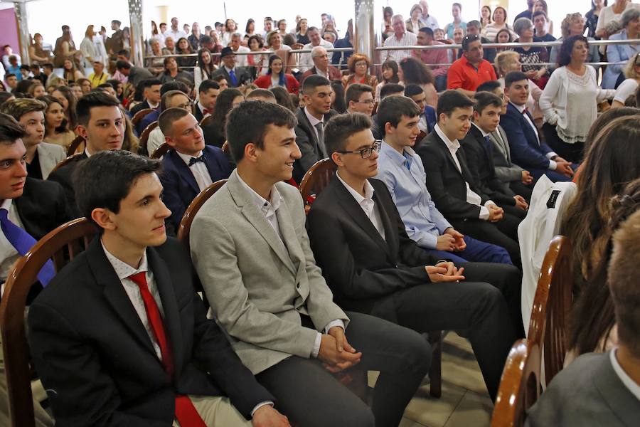 Fotos: Graduación de los alumnos del IES Padre Feijoo