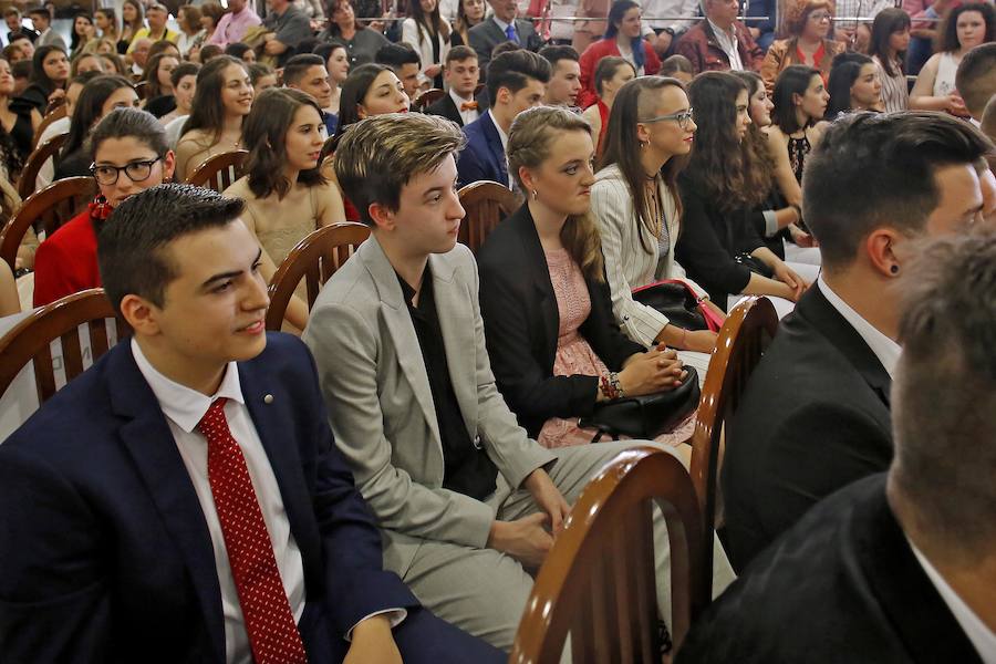 Fotos: Graduación de los alumnos del IES Padre Feijoo