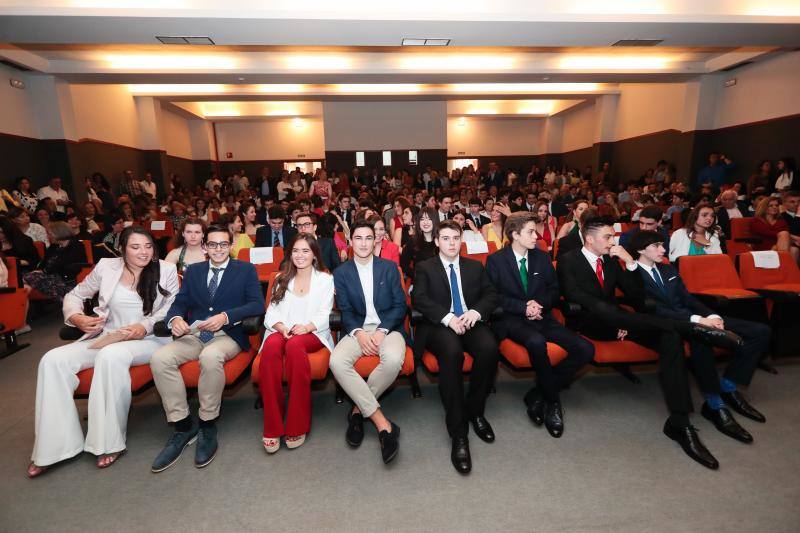 Fotos: Graduación de los alumnos del IES Piles