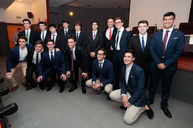 Fotos: Graduación de los alumnos del IES Piles