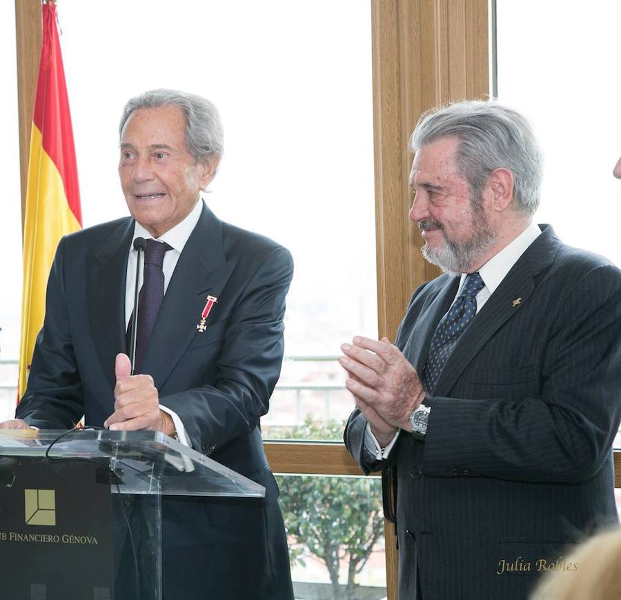 El actor gijonés Arturo Fernández y la embajadora de Polonia en España, Marzenna Adamczyk, han sido distinguidos por el Cuerpo de la Nobleza del Principado, que ha concedido su Medalla de Honor de Oro al embajador de Japón en España. La Medalla de Honor de Plata ha sido concedida a la secretaria ejecutiva y directora del despacho de la Embajada de los Emiratos Árabes en España, Hanan Attar.