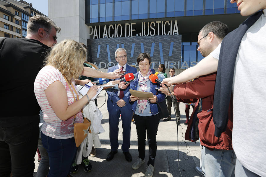 Fotos: Jueces y fiscales asturianos secunda la huelga nacional 