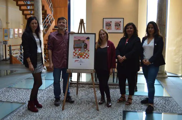 Noelia Rodríguez, Jorge Moreno, Sonia Vázquez, Laura Álvarez y Marga Llano en la presentación de la obra en la Casa de Cultura. 