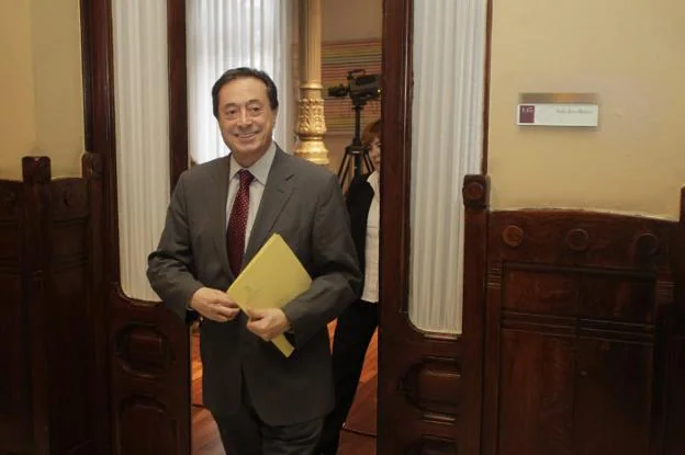 Un sonriente Rafael Sariego, en una imagen tomada en febrero de 2013, en la Junta General del Principado. 