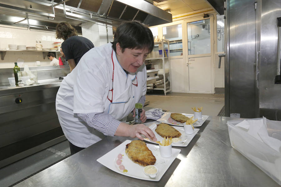 El restaurante ovetense revalidó su título en el concurso organizado por EL COMERCIO y el establecimiento gijonés apostó por ingredientes ecológicos.