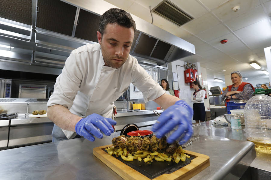 El restaurante ovetense revalidó su título en el concurso organizado por EL COMERCIO y el establecimiento gijonés apostó por ingredientes ecológicos.