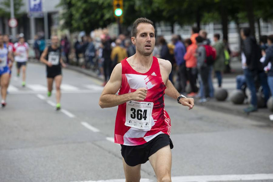 850 personas se sumaron a esta inciativa solidaria organizada por el Centro Comunitario de Sangre y Tejidos de Asturias, con el patrocinio de la Fundación EdP y la colaboración del Ayuntamiento de Gijón, la Dirección General de Deportes y EL COMERCIO