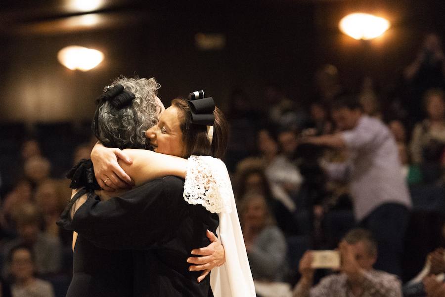 Lucieron en ropa de baño ante un público que llenó en Auditorio y que aplaudió el desparpajo de las improvisadas modelos
