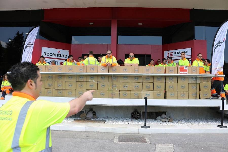 Han sido aportados por trabajadores del sector del transporte sanitario, tras una Operación Kilo desarrollada con el apoyo del comité de empresa y los trabajadores de Transinsa. La acción cuenta con la participación de la Alianza Nacional Contra el Hambre y la Malnutrición de España, de la que son socios ambas fundaciones.