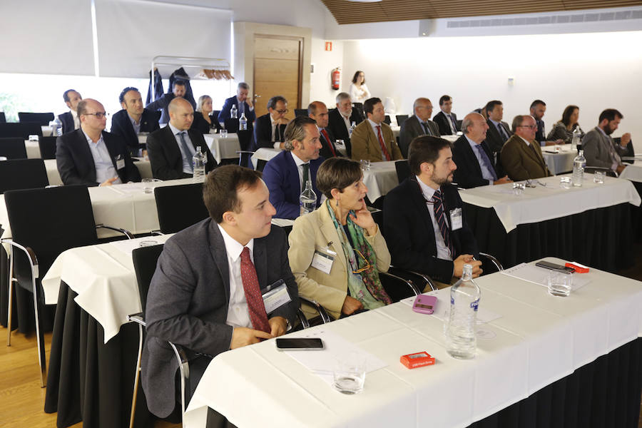 El acto, al que acudió el presidente de la Federación Asturiana de Empresarios (FADE) Belarmino Feito, se celebró en Las Caldas. 