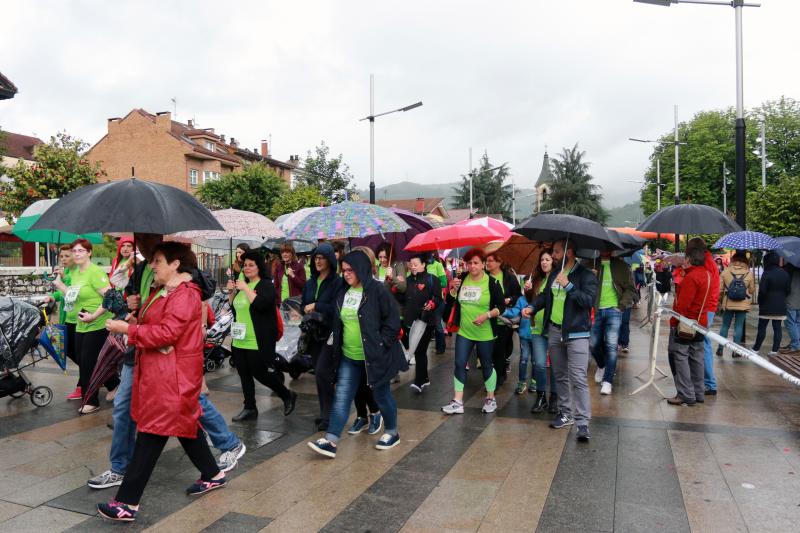 Más de un millar de personas participaron en la cuarta edición de la carrera solidaria promovida por el Ayuntamiento