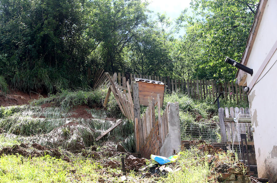 Fotos: Trubia hace balance de daños tras el argayo