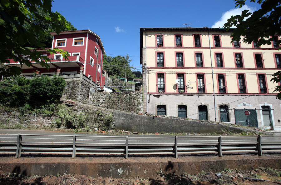 Fotos: Trubia hace balance de daños tras el argayo