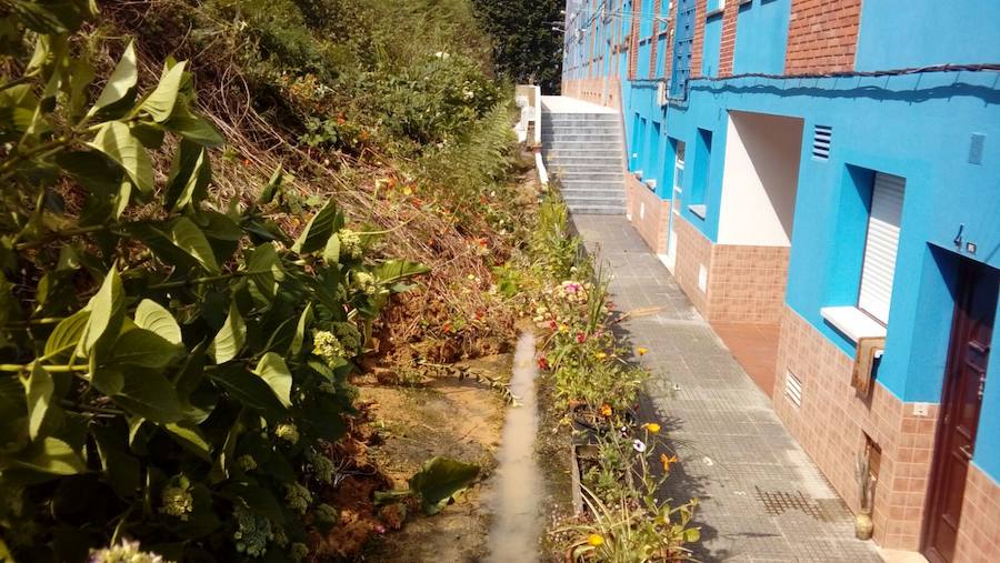 Las inundaciones anegaron varias calles del casco urbano y los comercios del centro de la localidad