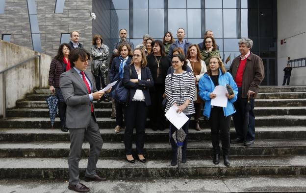 Letrados de la administración de Justicia, concentrados ante el Palacio de Justicia. 