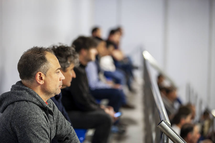 El primer bonito de la temorada subastado en EL Musel alcanzó el precio de 16,97 euros el kilo. En total fueron rulados 5.300 kilos del túnido