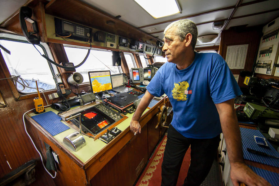 El primer bonito de la temorada subastado en EL Musel alcanzó el precio de 16,97 euros el kilo. En total fueron rulados 5.300 kilos del túnido