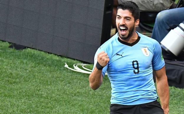 Luis Suárez celebra su gol a Arabia Saudí. 