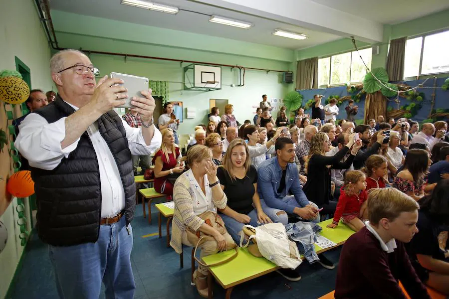 Fotos: Graduaciones de los más pequeños del colegio Río Piles de Gijón