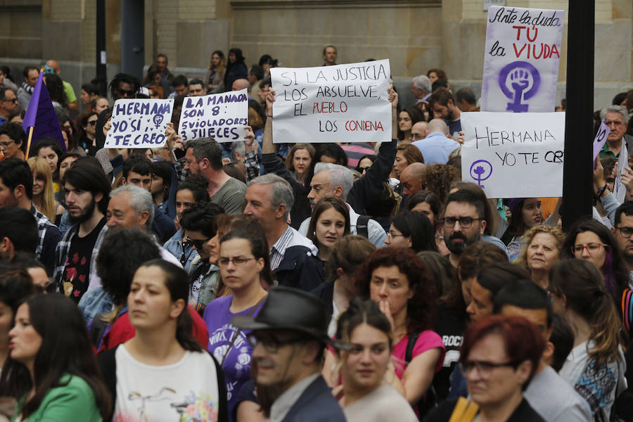 Fotos: Gijón toma la calle contra la libertad provisional