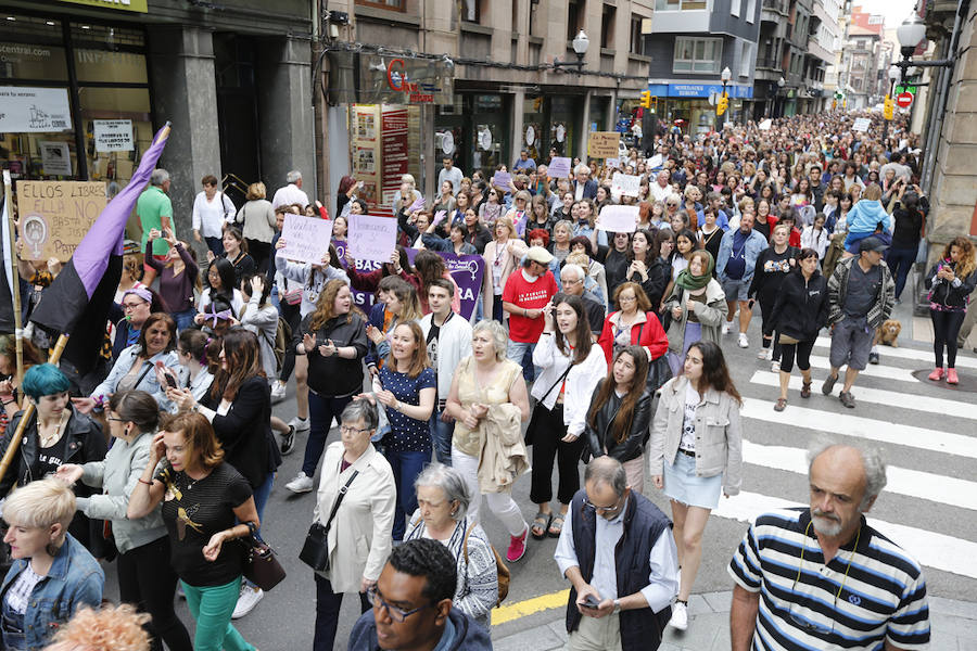 Fotos: Gijón toma la calle contra la libertad provisional