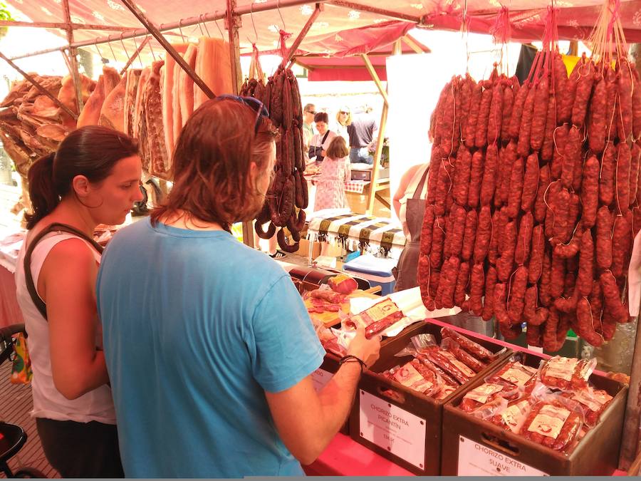 Fotos: XIII Domingo de Mercado en Boal