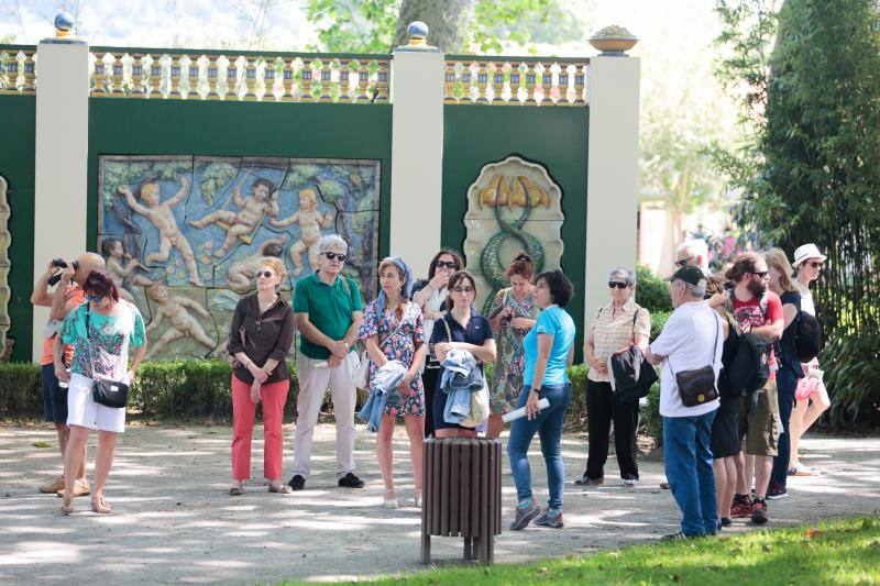 Visitas guiadas, una divetida yincana, talleres, charlas y presentaciones o música en directo fueron algunas de las actividades realizadas durante la jornada dominical