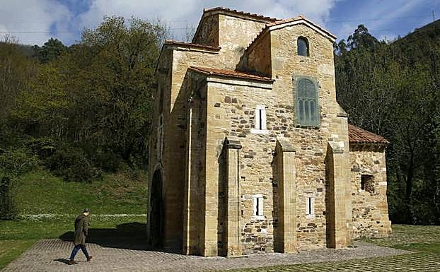 San Miguel de Lillo recibirá visitas guiadas durante su restauración