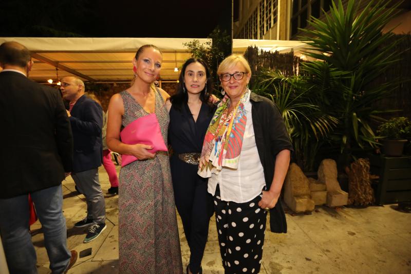 Nuria Álvarez, Elisa Beltrán y Lola Bautista, del bufete de AlbertoRendueles.