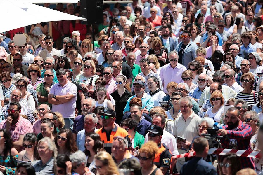 Fotos: Cudillero se llena con L&#039;Amuravela