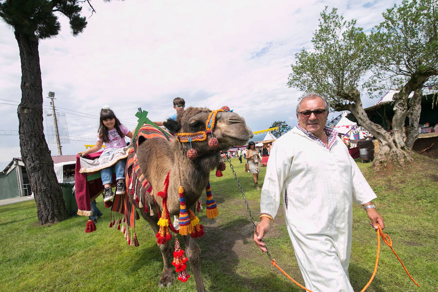 La historia de la rebeldía de los vecinos de Llanera contra el obispo Don Guillén se repite y llena de fiesta y espectáculo la localidad