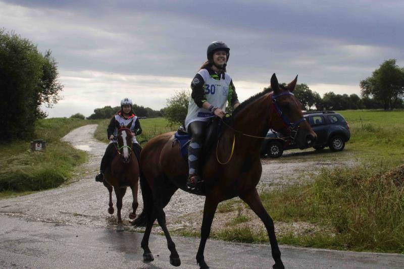 Medio centenar de binomios participaron en esta cita de la localidad ribadedense.