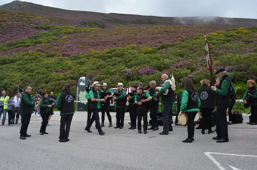 El duelo deportivo que enfrenta a leoneses y somedanos finalizó con la victoria leonesa en la séptima edición de una prueba donde prima el buen ambiente