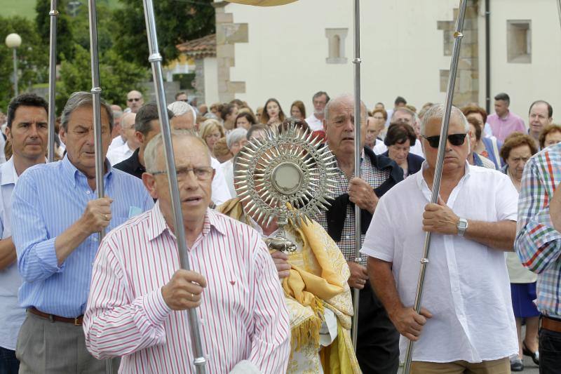 Los barrios y parroquias de la ciudad valoran la gran afluencia de pública a las celebraciones del fin de semana.