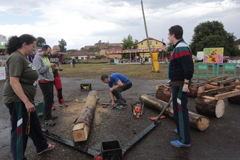 Los barrios y parroquias de la ciudad valoran la gran afluencia de pública a las celebraciones del fin de semana.
