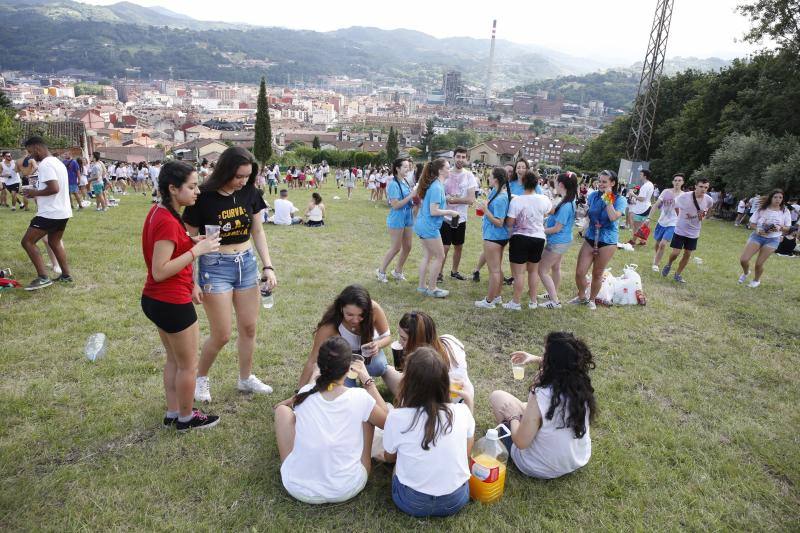 Cientos de romeros cumplieron con la tradición anual y disfrutaron de una intensa jornada festiva en Castandiello