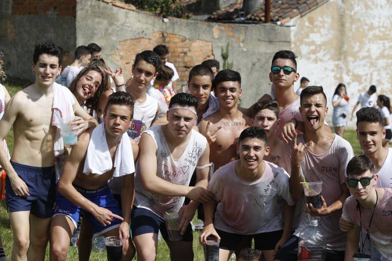 Cientos de romeros cumplieron con la tradición anual y disfrutaron de una intensa jornada festiva en Castandiello