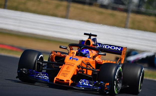 Fernando Alonso, durante los entrenamientos del GP de Gran Bretaña.