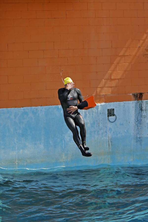 Fotos: Pruebas de acceso para la tripulación de helicóptero de Salvamento Marítimo