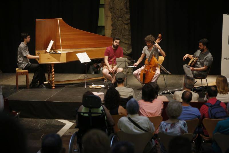 El Antiguo Instituto de Gijón acoge un concierto de cuatro artistas destinado a personas con capacidades diversas.