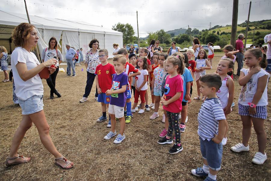 Fotos: Juegos infantiles para despedir las fiestas de Caldones