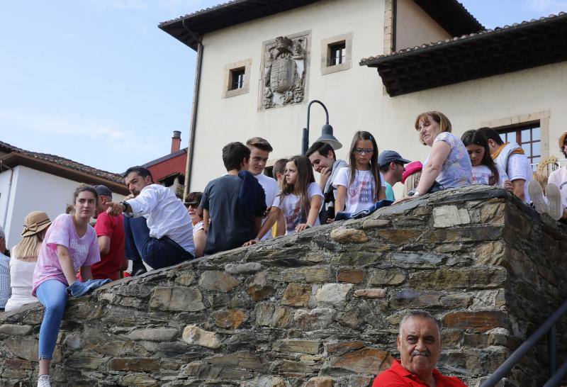 Fotos: Cangas del Narcea estalla con la Descarga