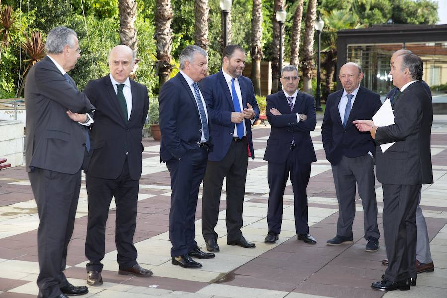 El consejero de Infraestructuras, Ordenación del Territorio y Medio Ambiente, Fernando Lastra, ha presentado el plan del área central de Asturias en el Fórum EL COMERCIO, que organiza este periódico en colaboración con SabadellHerrero. 