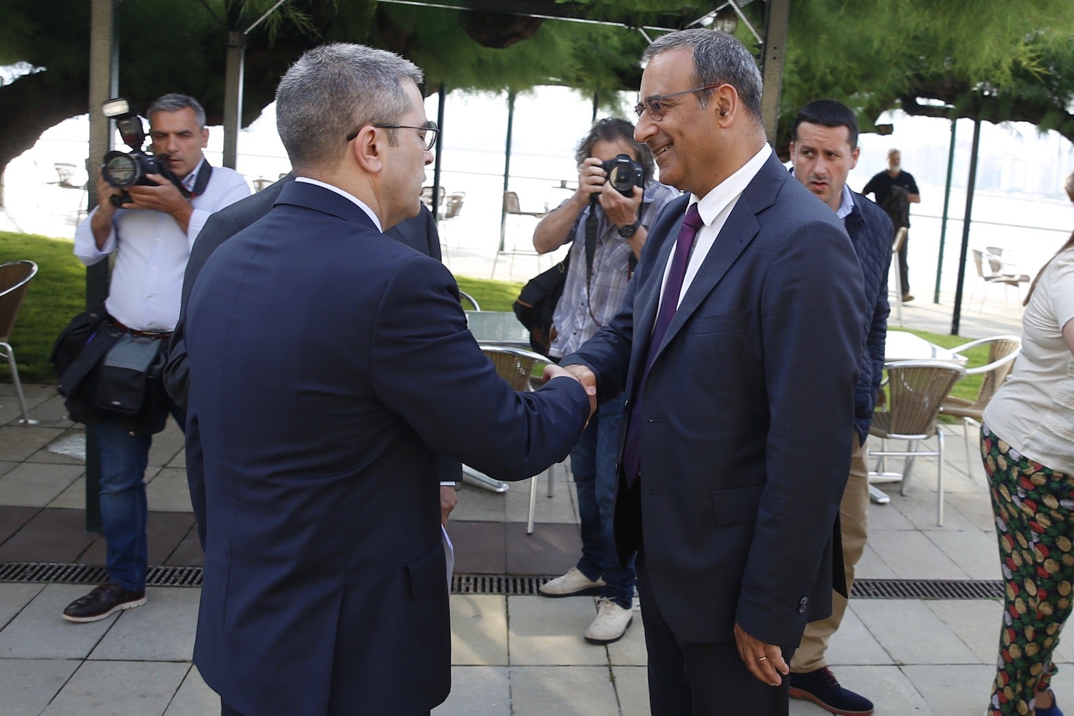 El consejero de Infraestructuras, Ordenación del Territorio y Medio Ambiente, Fernando Lastra, ha presentado el plan del área central de Asturias en el Fórum EL COMERCIO, que organiza este periódico en colaboración con SabadellHerrero. 