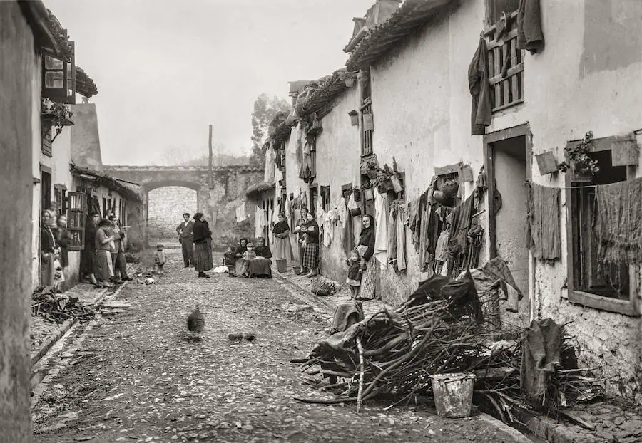 Casas antiguas, en Villaviciosa.